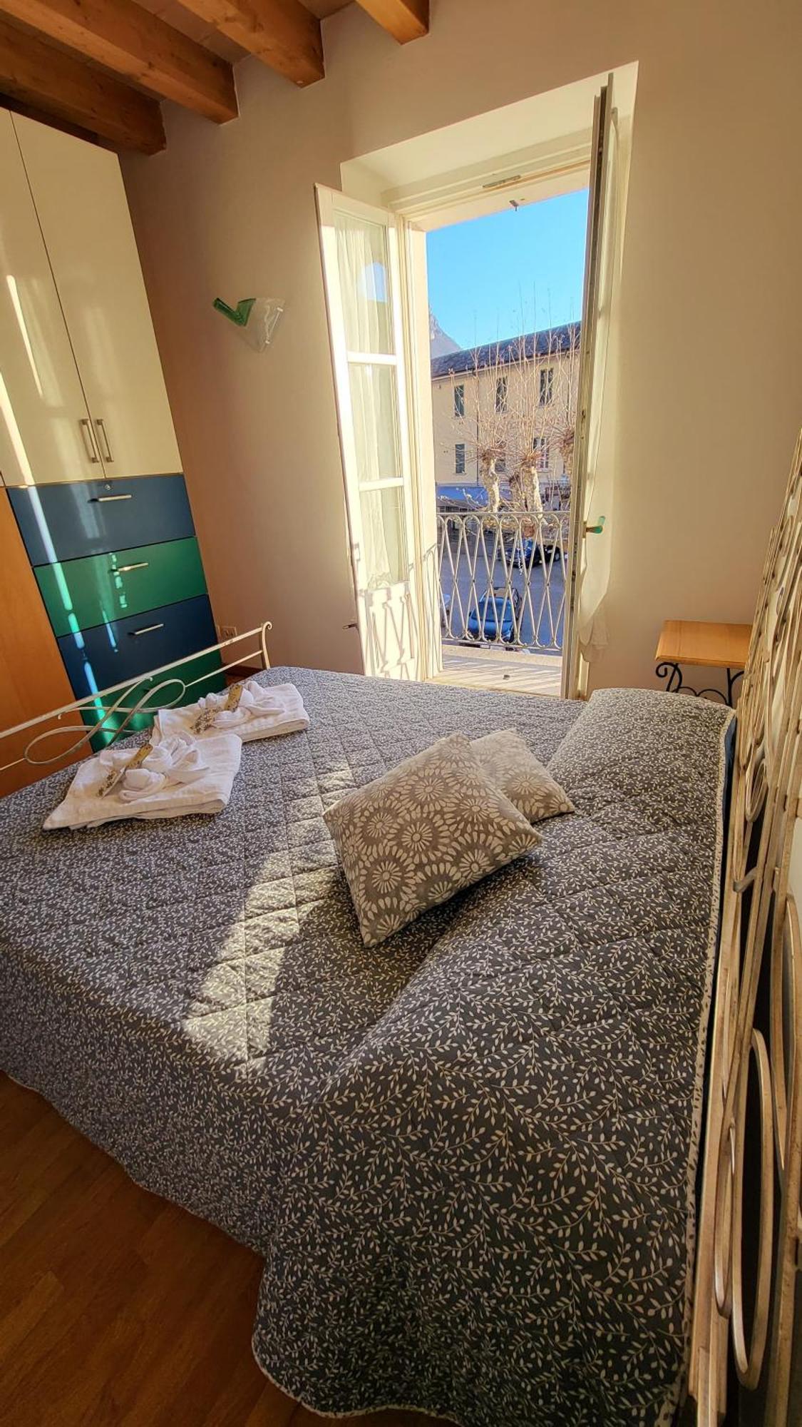Balconi San Giorgio Bed and Breakfast Varenna Værelse billede